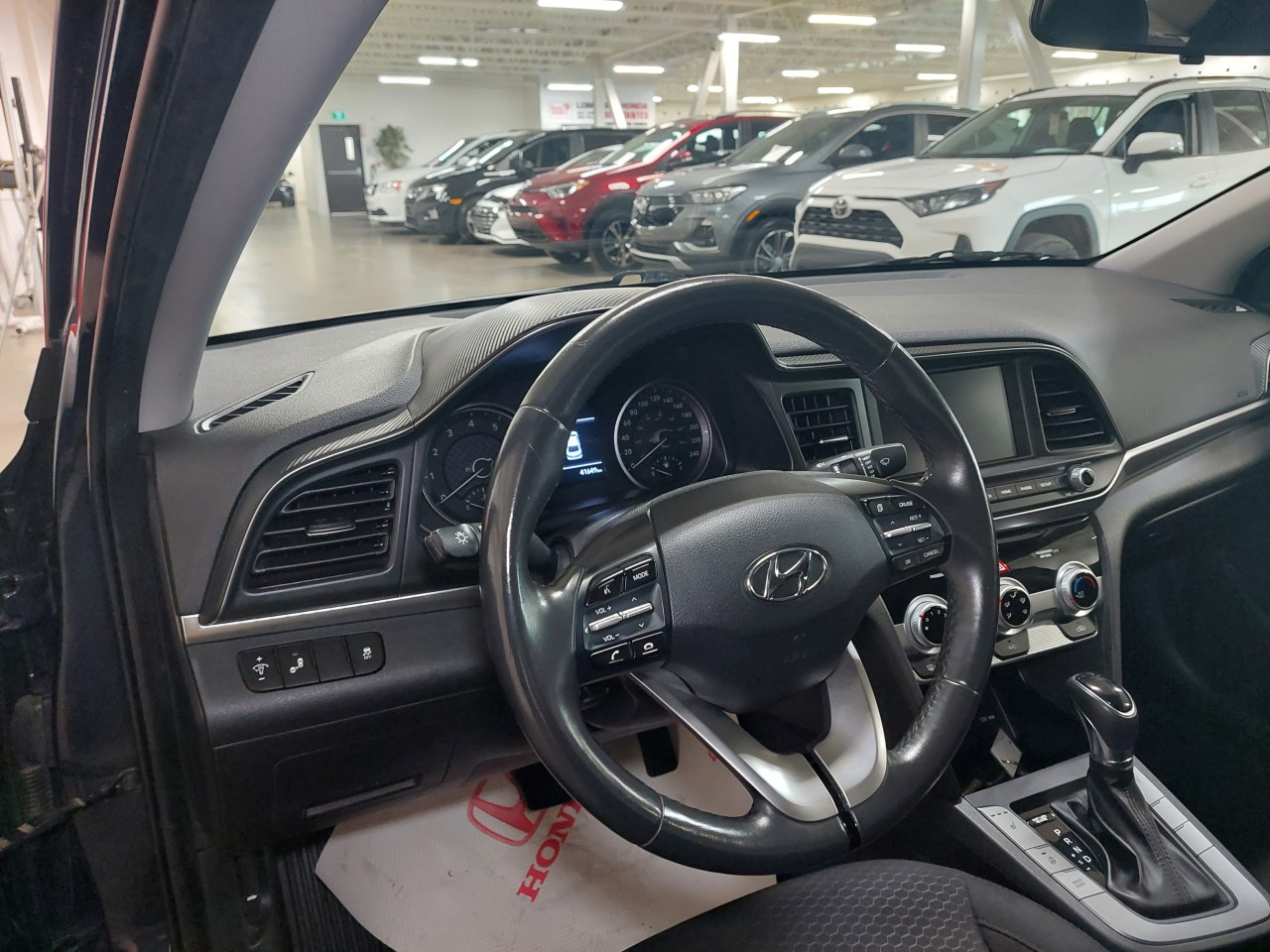 2020 Hyundai Elantra Preferred Main Image