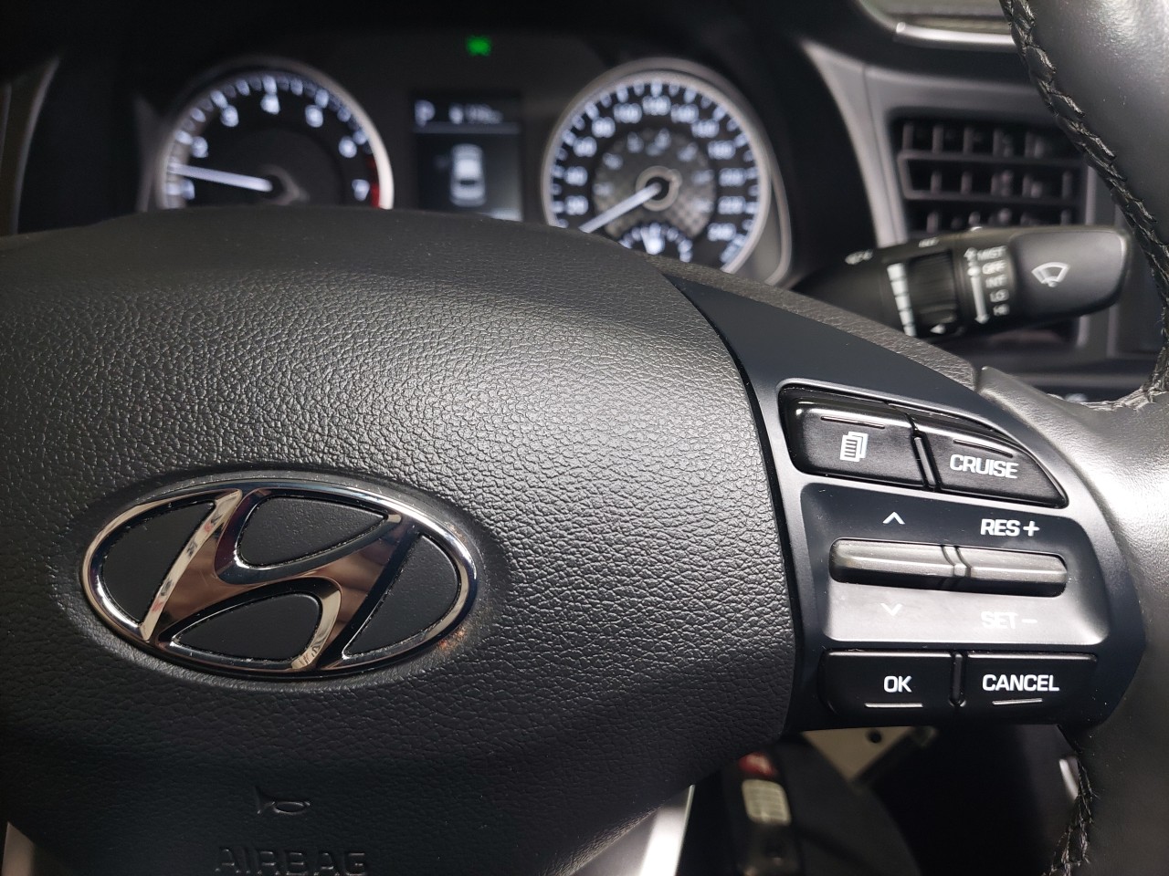 2020 Hyundai Elantra Preferred Main Image