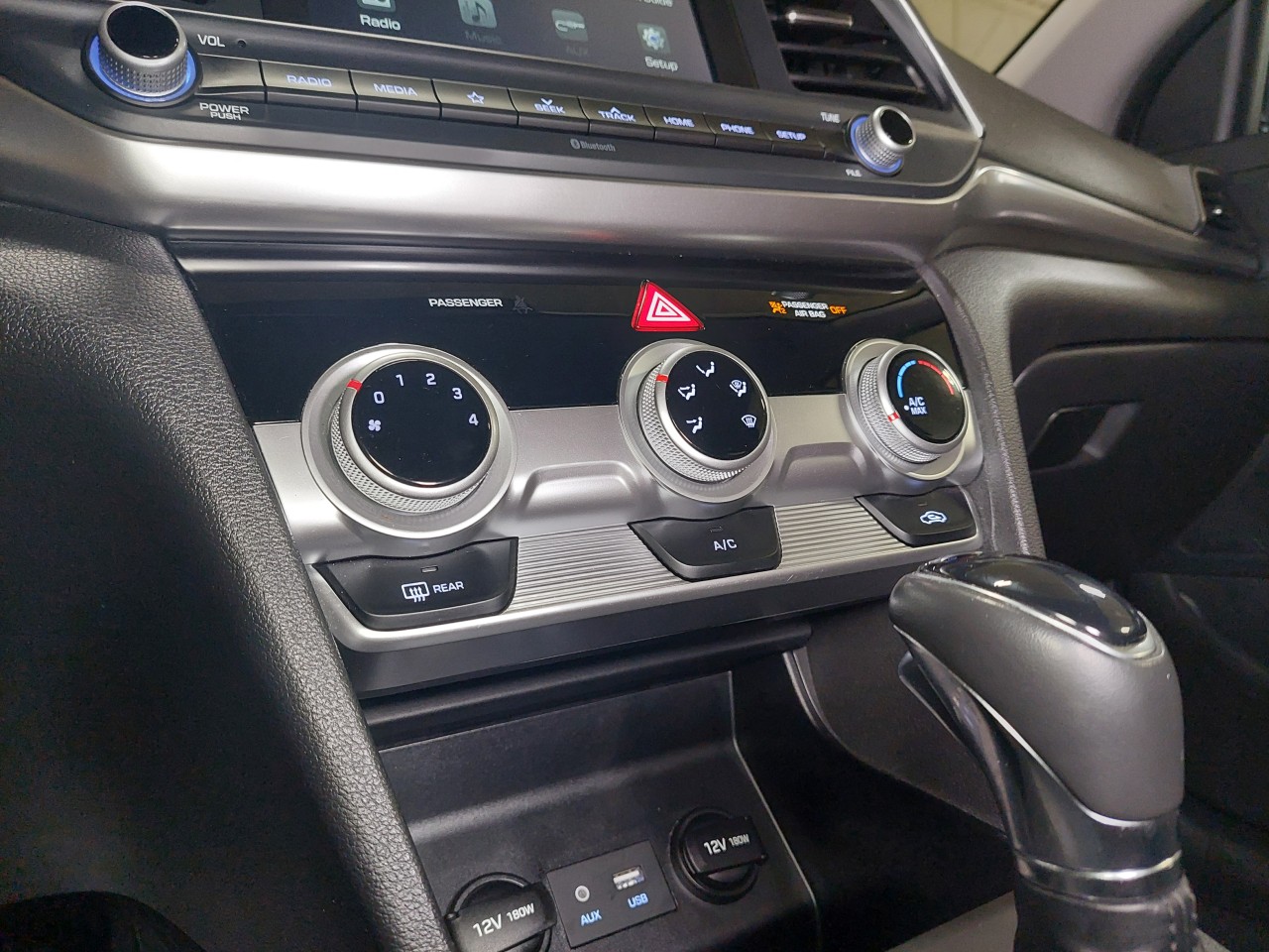 2020 Hyundai Elantra Preferred Main Image