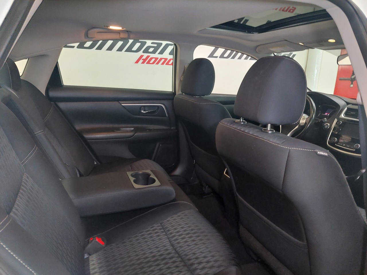 2018 Nissan Altima 2.5 Main Image