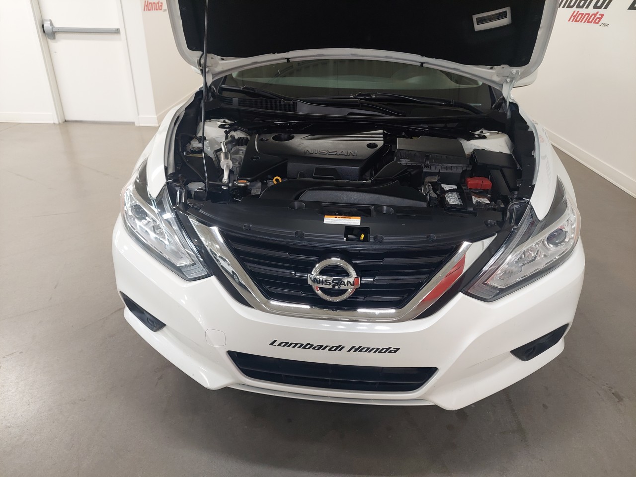 2018 Nissan Altima 2.5 Main Image