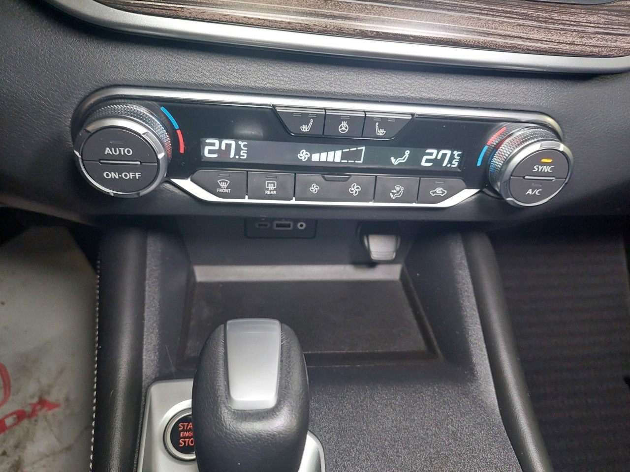 2019 Nissan Altima 2.5 PLATINUM AWD Main Image