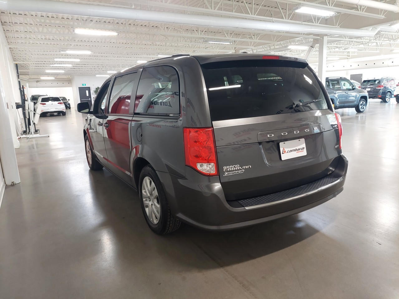 2019 Dodge Grand Caravan SXT Main Image