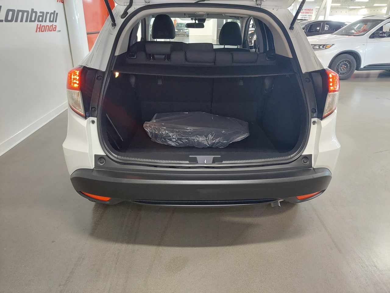 2019 Honda HR-V LX Main Image