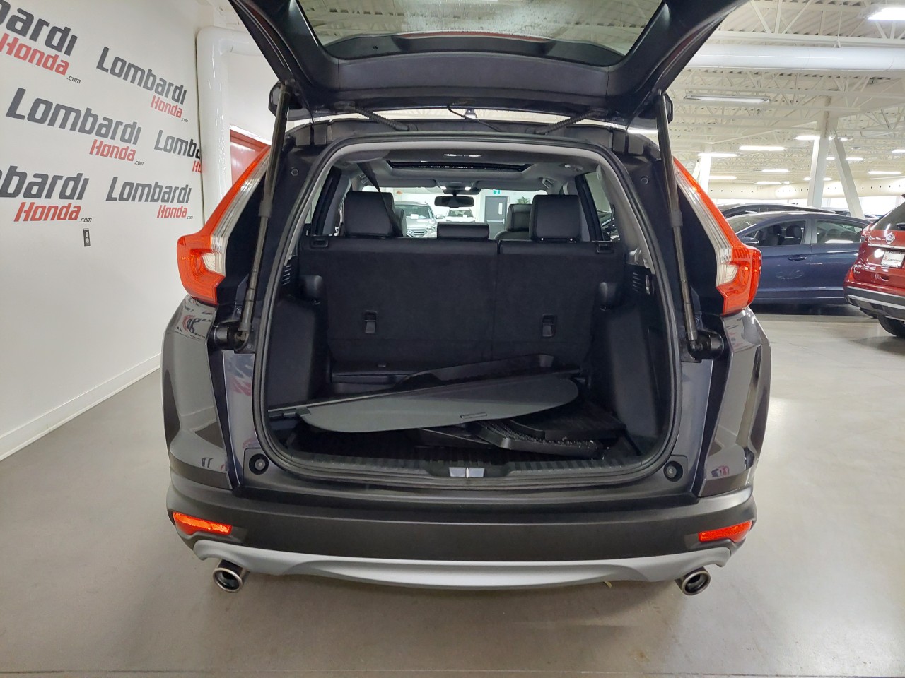 2019 Honda CR-V Touring Main Image