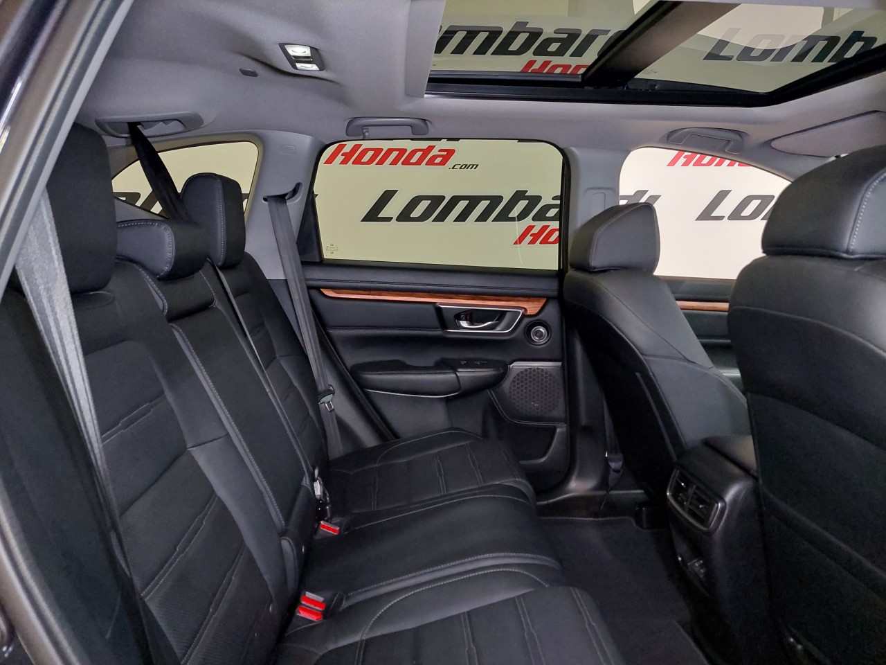 2019 Honda CR-V Touring Main Image