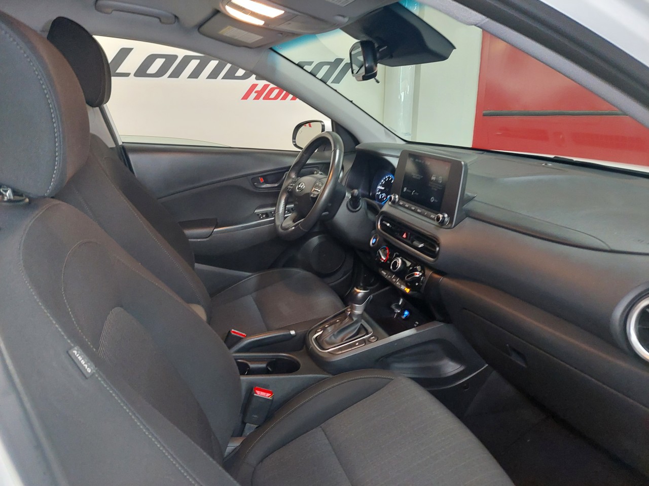 2022 Hyundai Kona Preferred Main Image