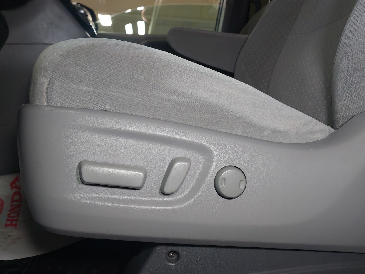 2018 Toyota Sienna LE Main Image