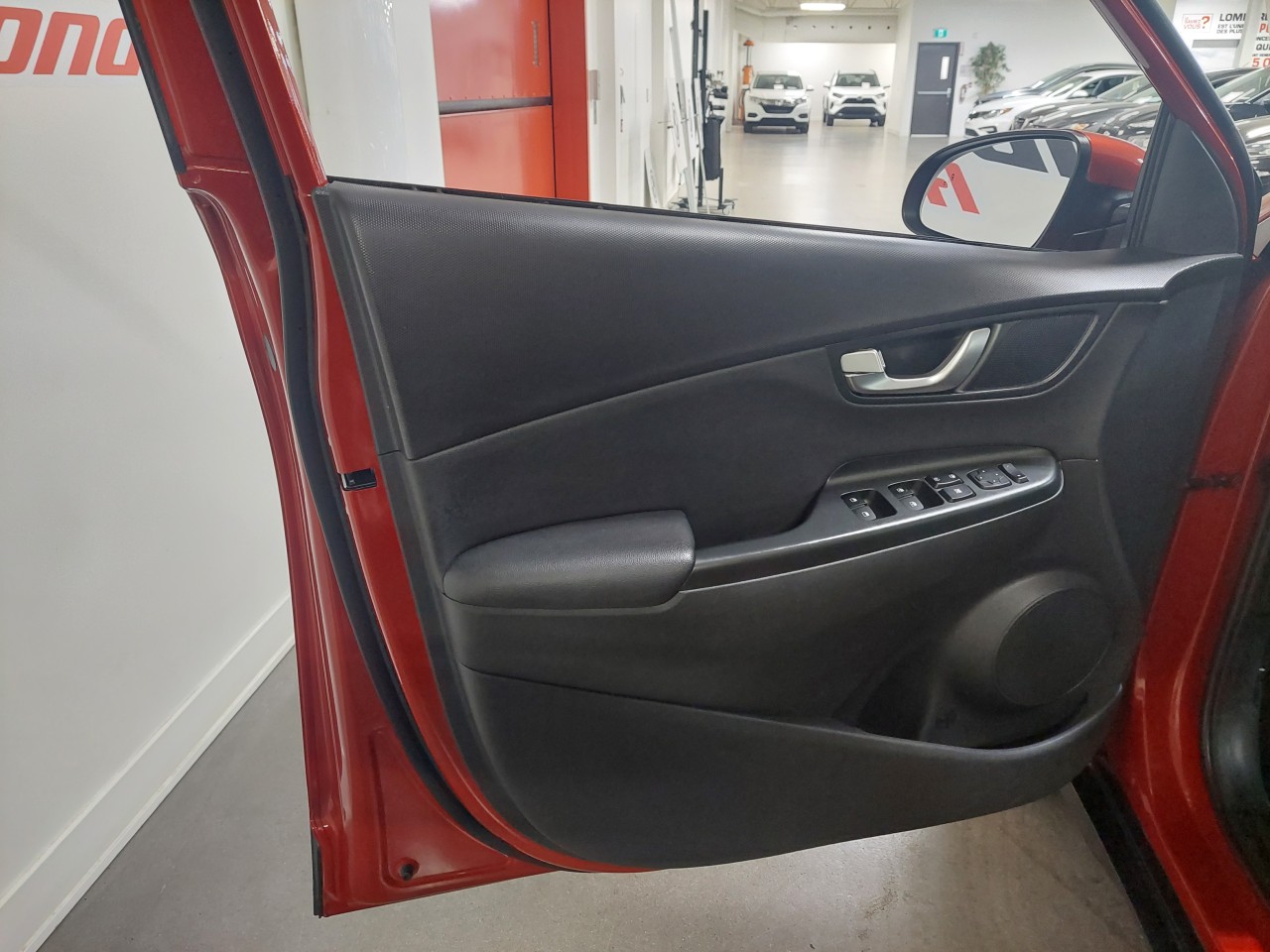 2022 Hyundai Kona Preferred Main Image
