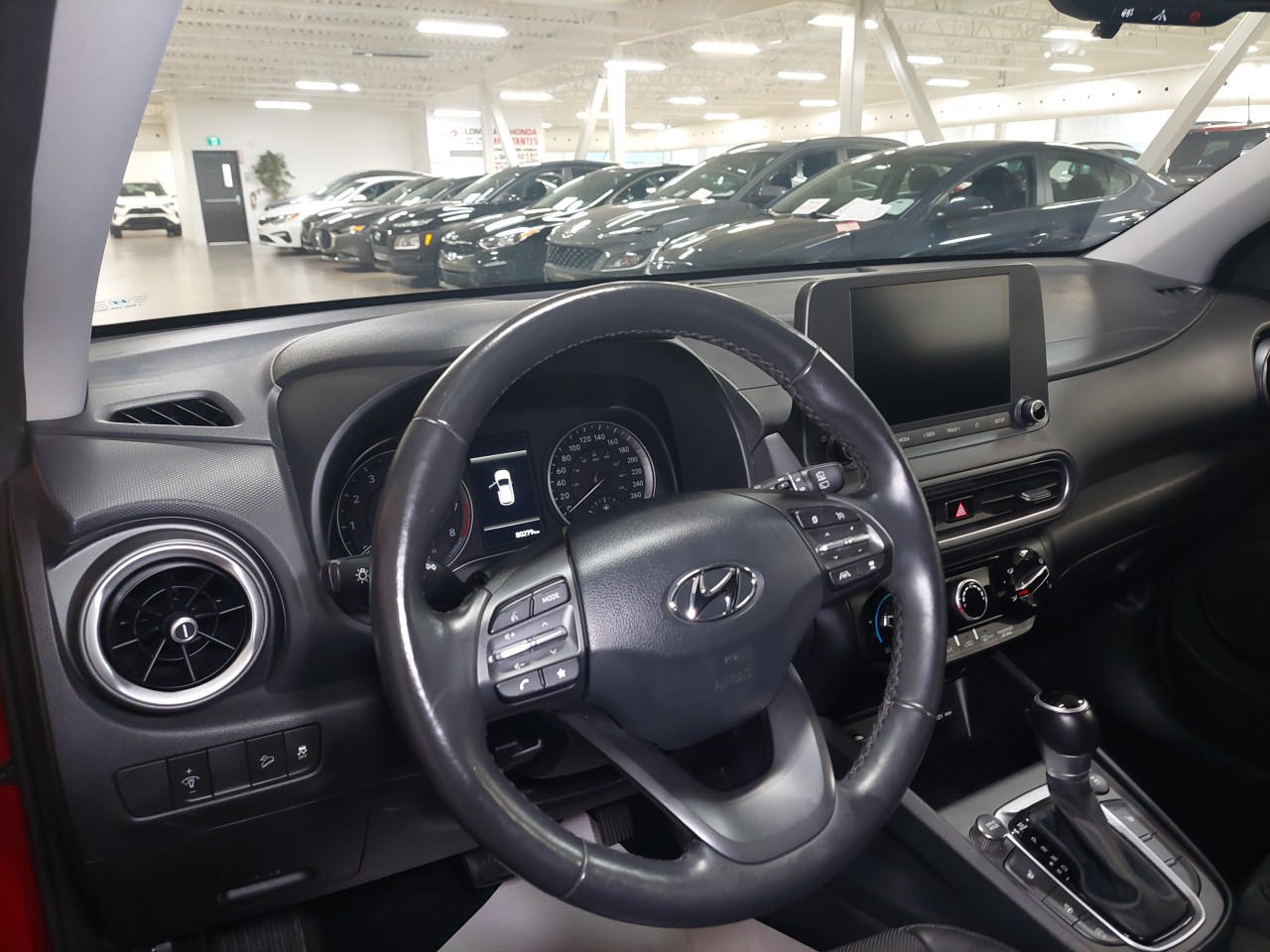 2022 Hyundai Kona Preferred Main Image
