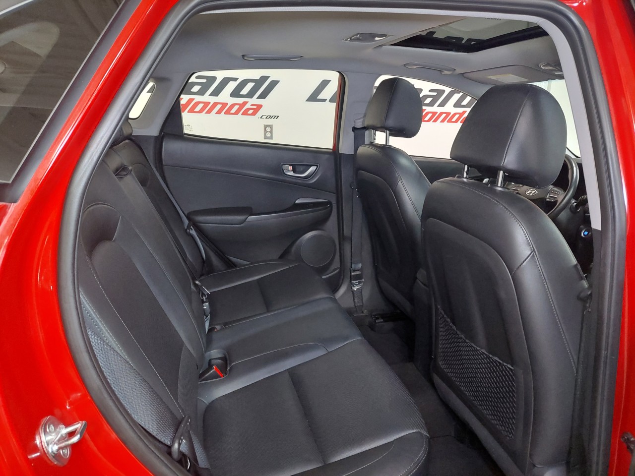 2022 Hyundai Kona Preferred Main Image