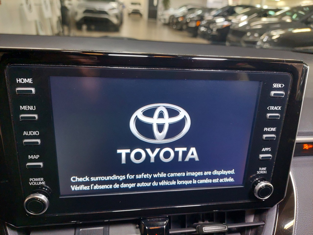 2021 Toyota Corolla LE Main Image