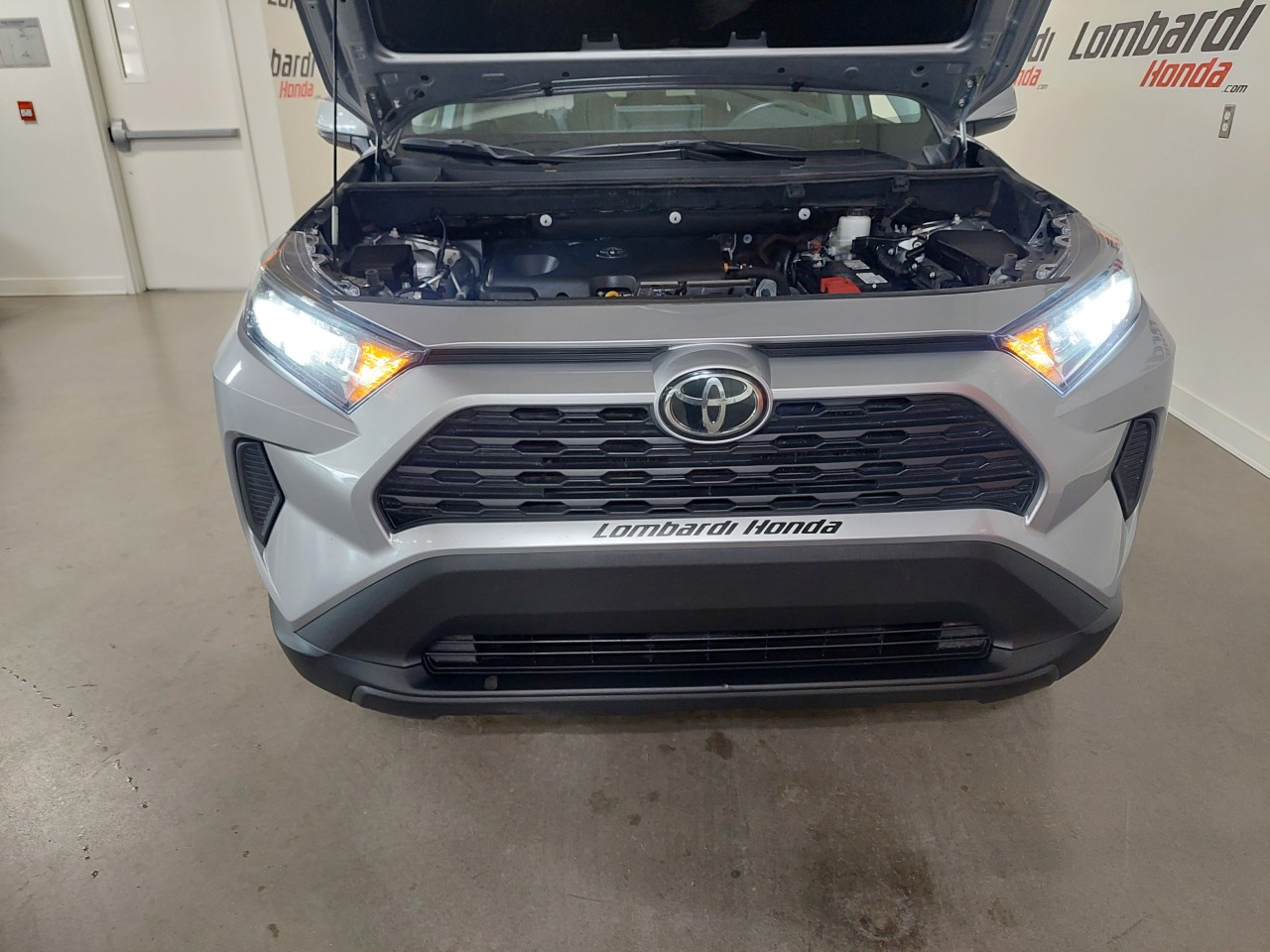 2021 Toyota RAV4 LE Main Image