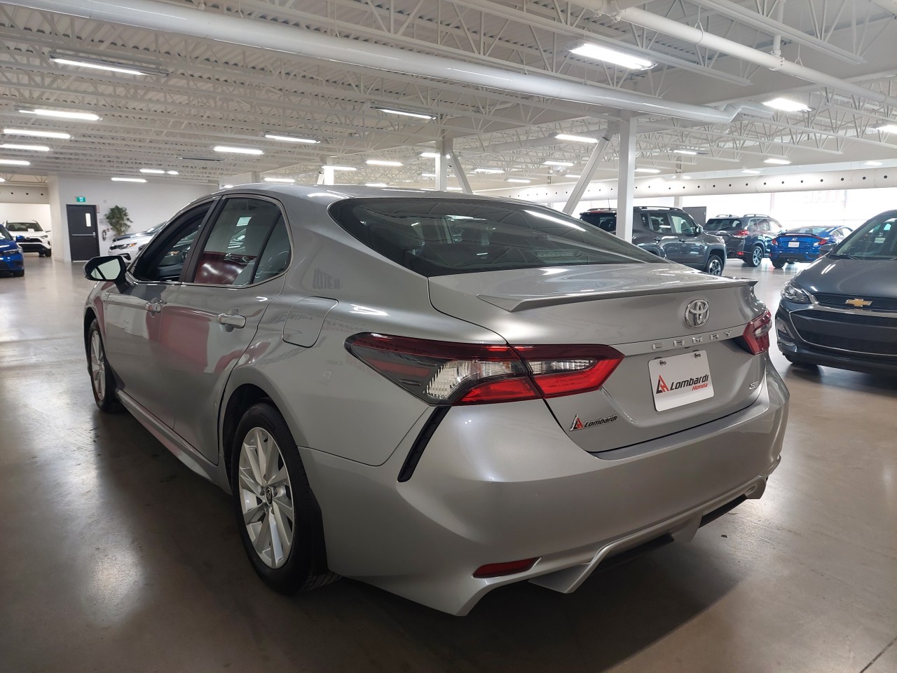 2021 Toyota Camry SE Main Image