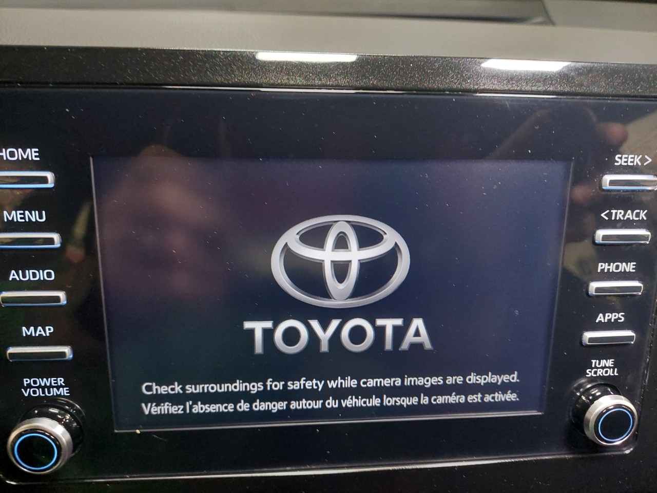 2021 Toyota Camry SE Main Image