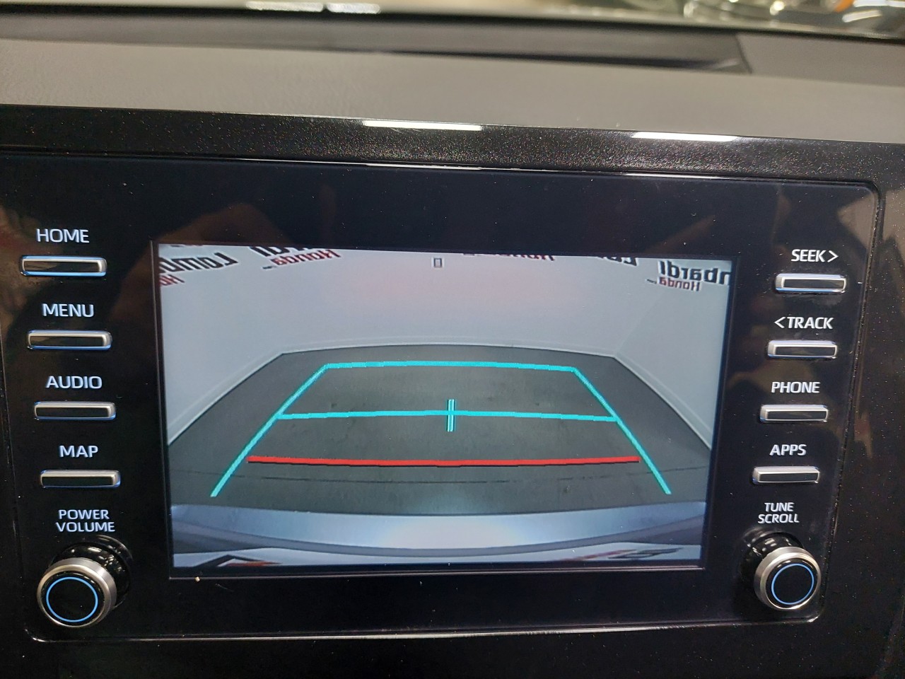 2021 Toyota Camry SE Main Image