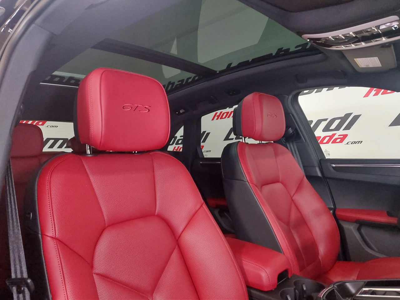 2024 Porsche Macan GTS Main Image