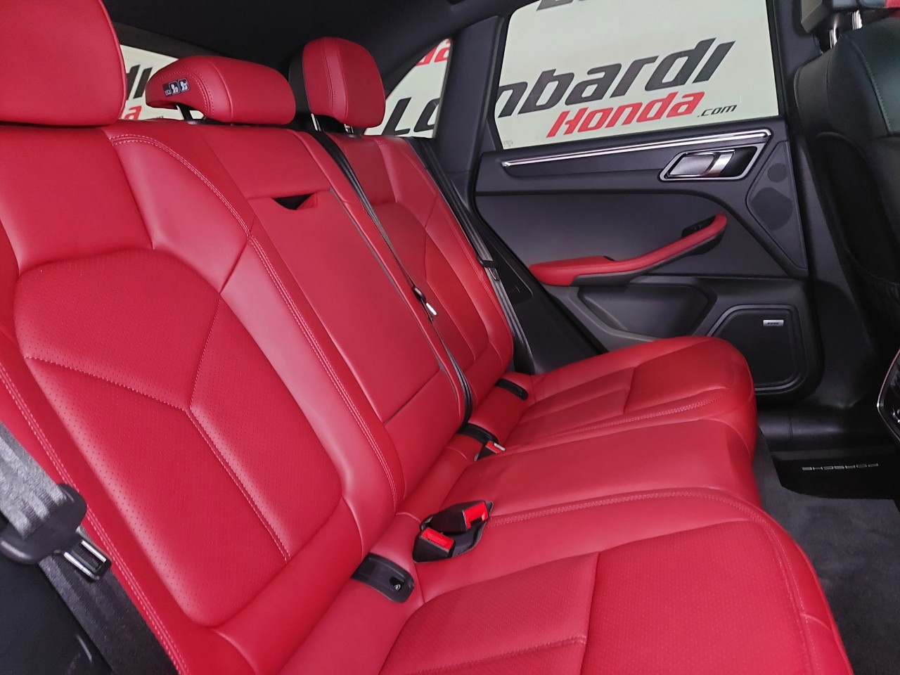 2024 Porsche Macan GTS Main Image