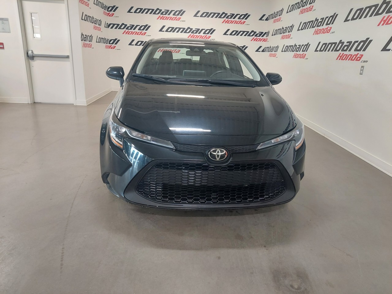 2021 Toyota Corolla LE Main Image