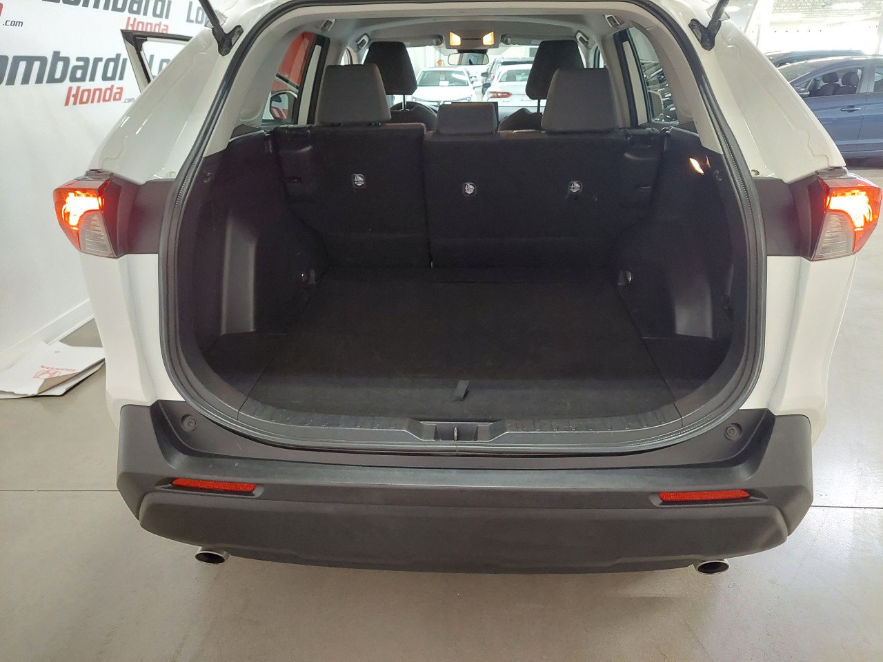 2021 Toyota RAV4 LE Main Image
