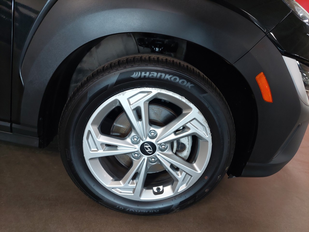 2022 Hyundai Kona Preferred Main Image