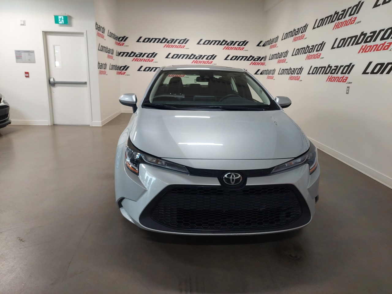 2021 Toyota Corolla LE Image principale