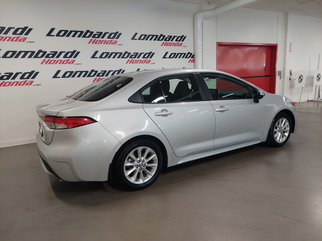 2021 Toyota Corolla LE Image principale