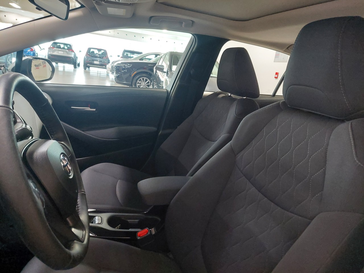 2021 Toyota Corolla LE Main Image