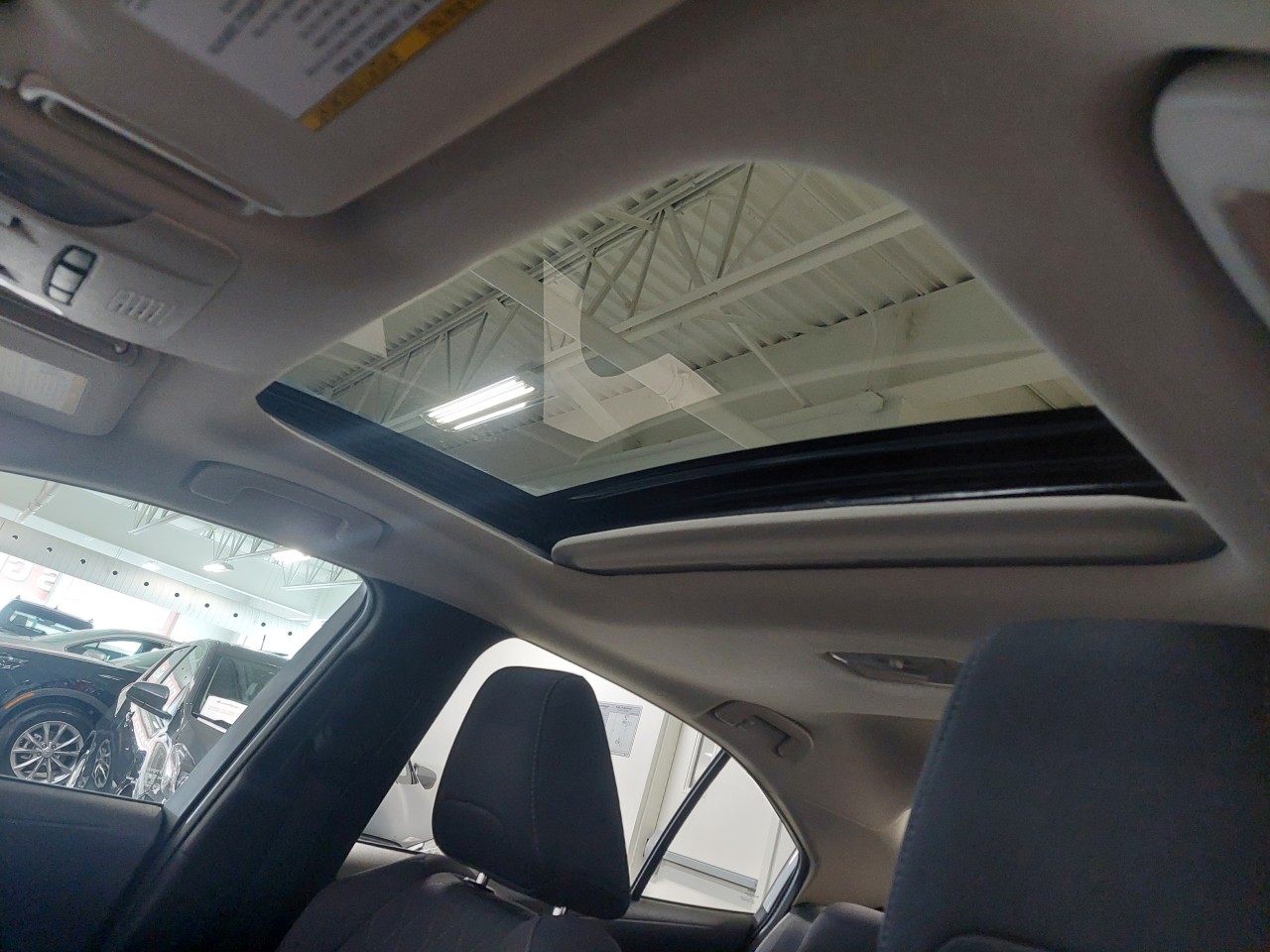 2021 Toyota Corolla LE Main Image