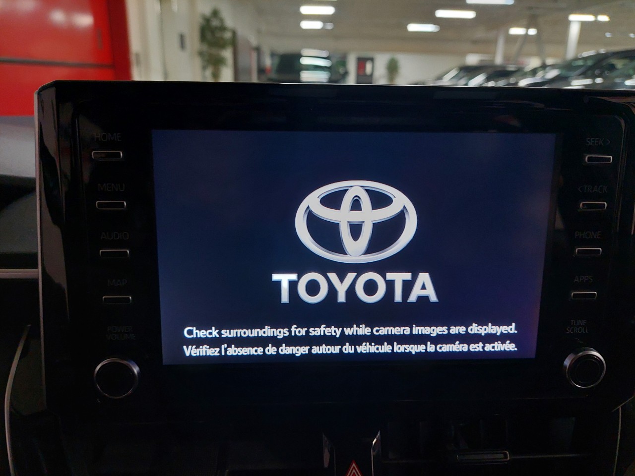 2021 Toyota Corolla LE Main Image