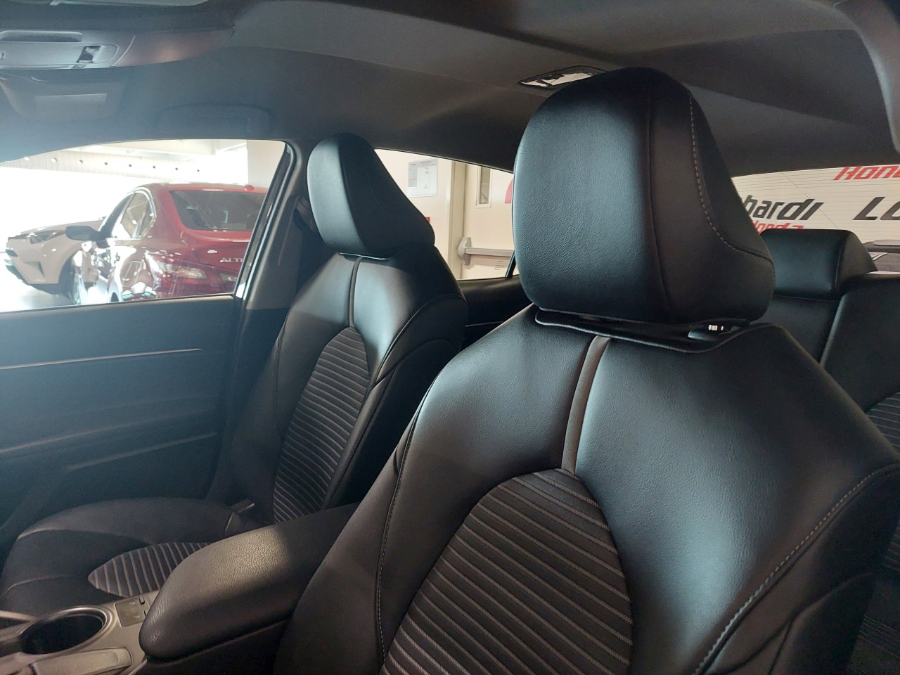 2021 Toyota Camry SE Main Image