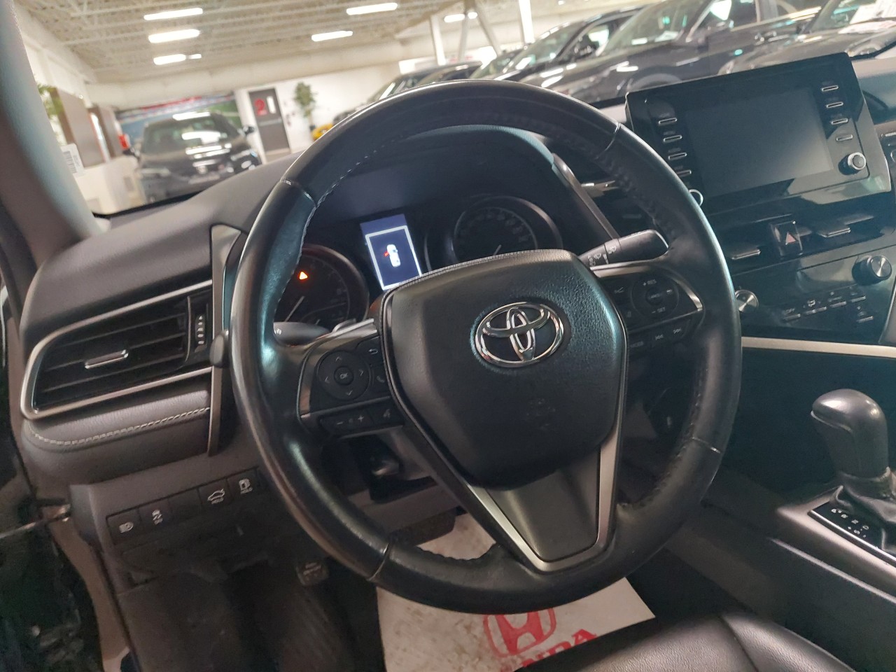 2021 Toyota Camry SE Main Image