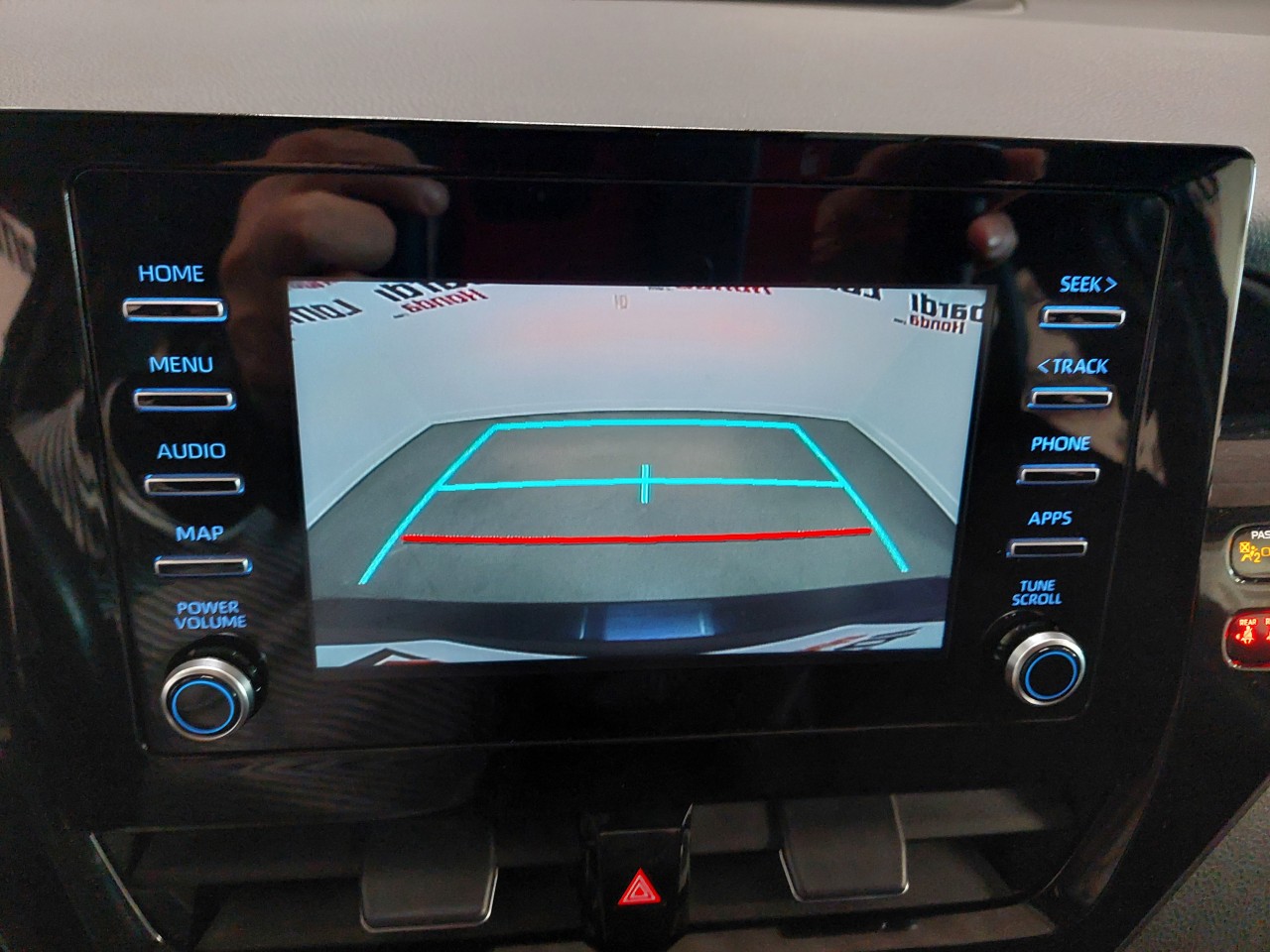 2021 Toyota Camry SE Main Image