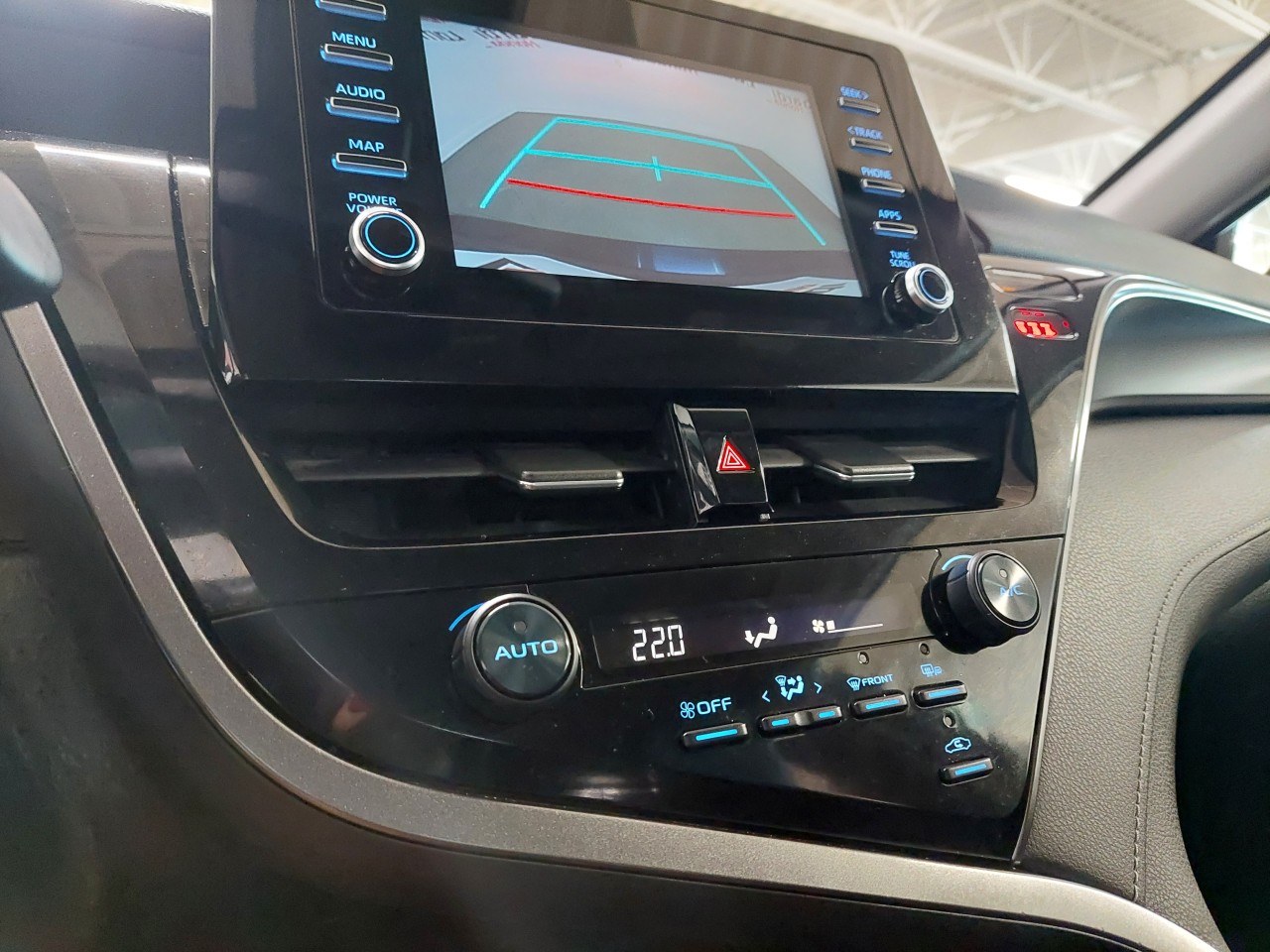 2021 Toyota Camry SE Main Image