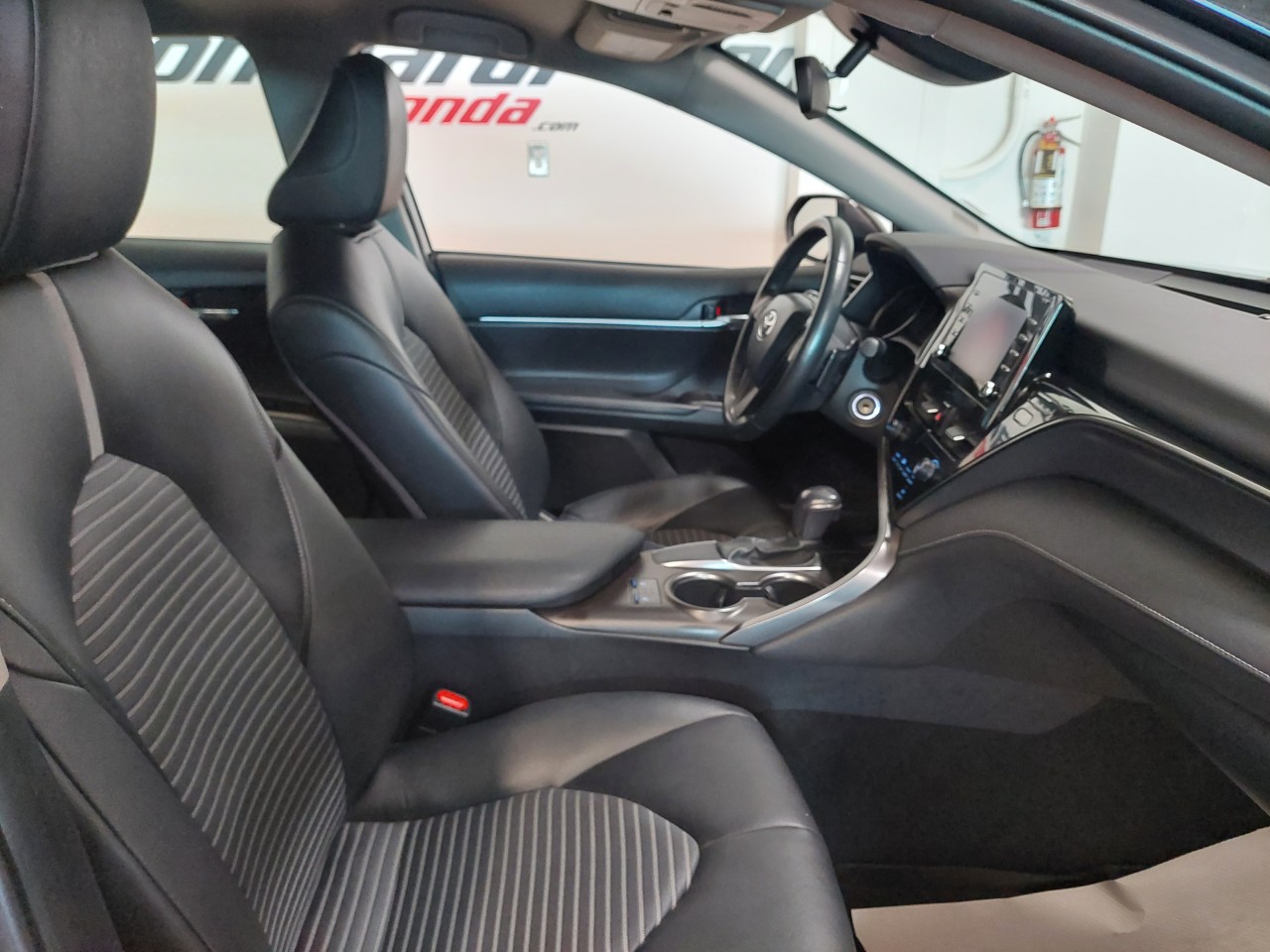2021 Toyota Camry SE Main Image