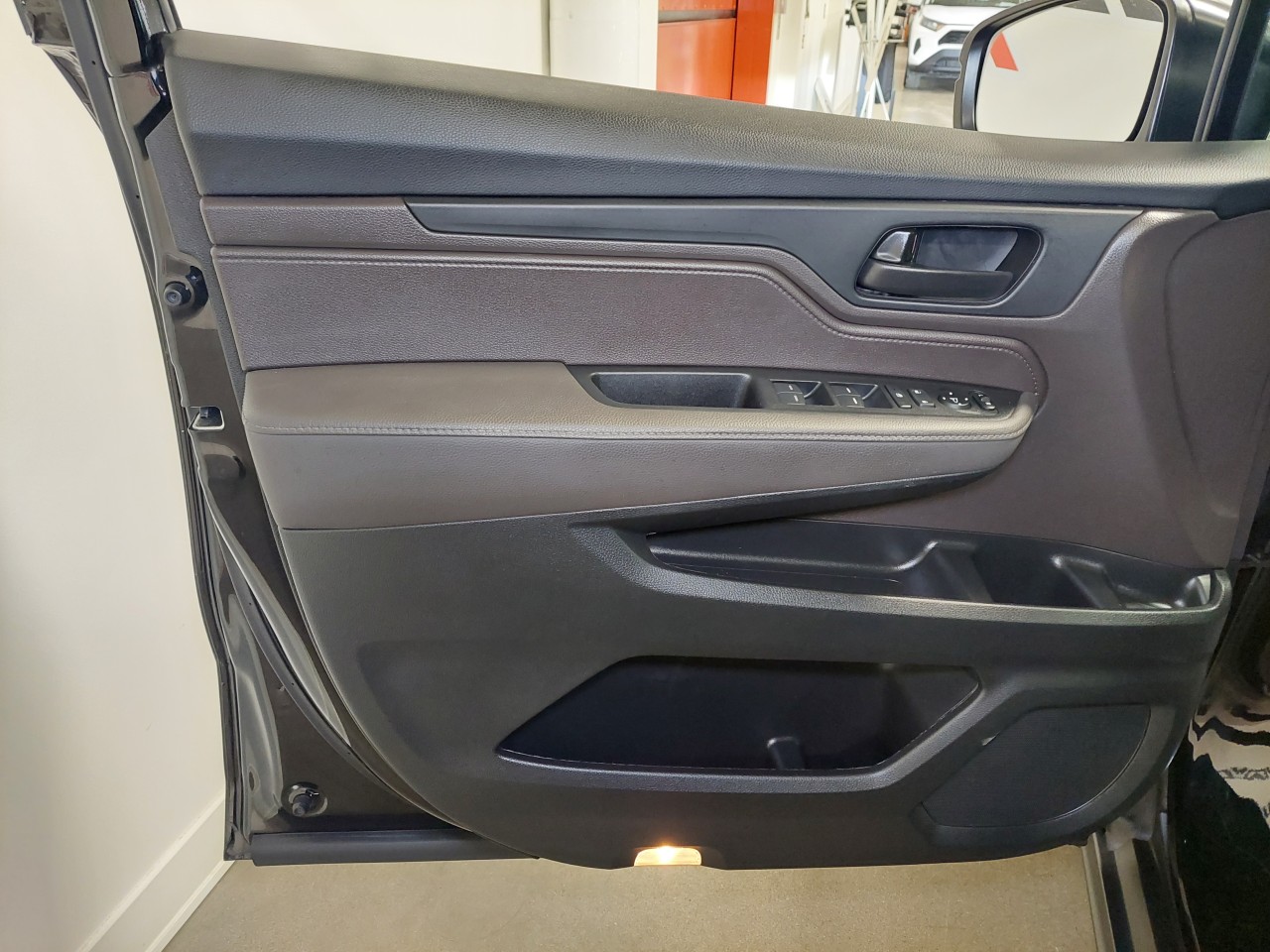 2022 Honda Odyssey EX Main Image