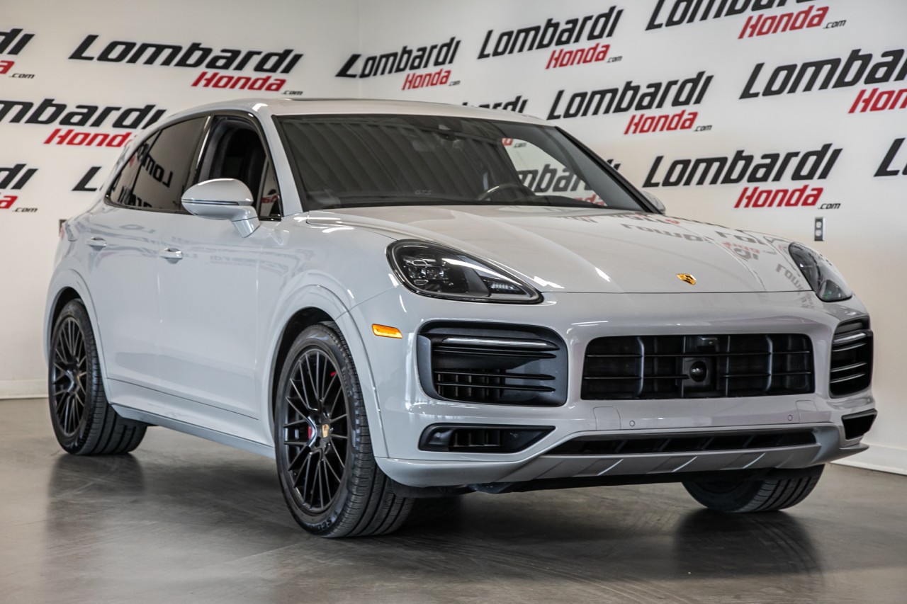 Porsche 2021 Cayenne GTS