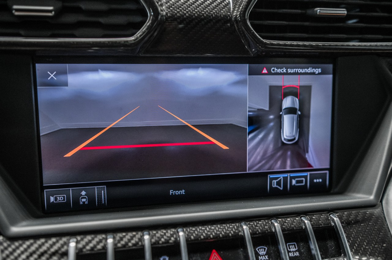 2019 Lamborghini Urus  Main Image