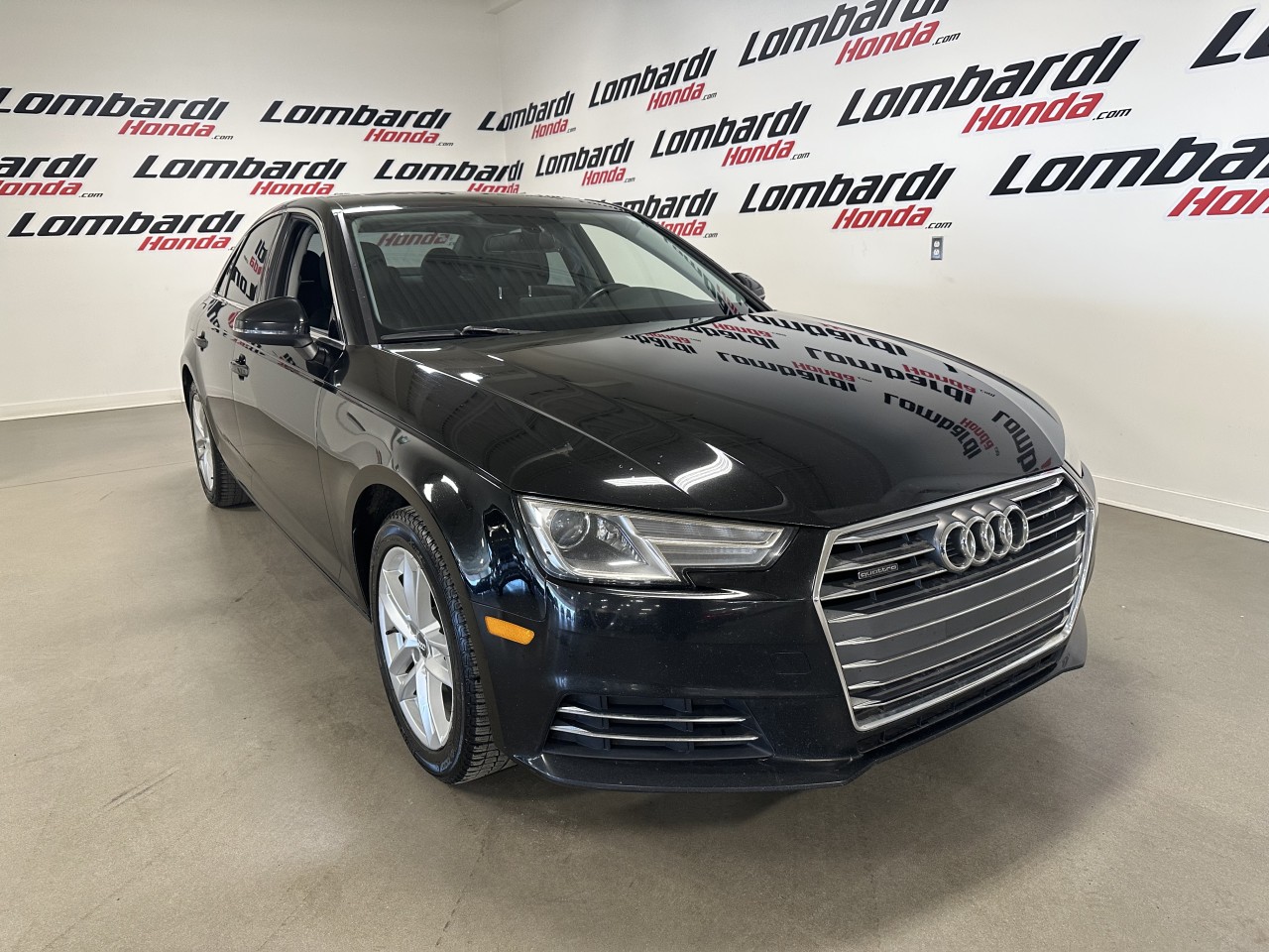 Audi 2017 A4 Komfort