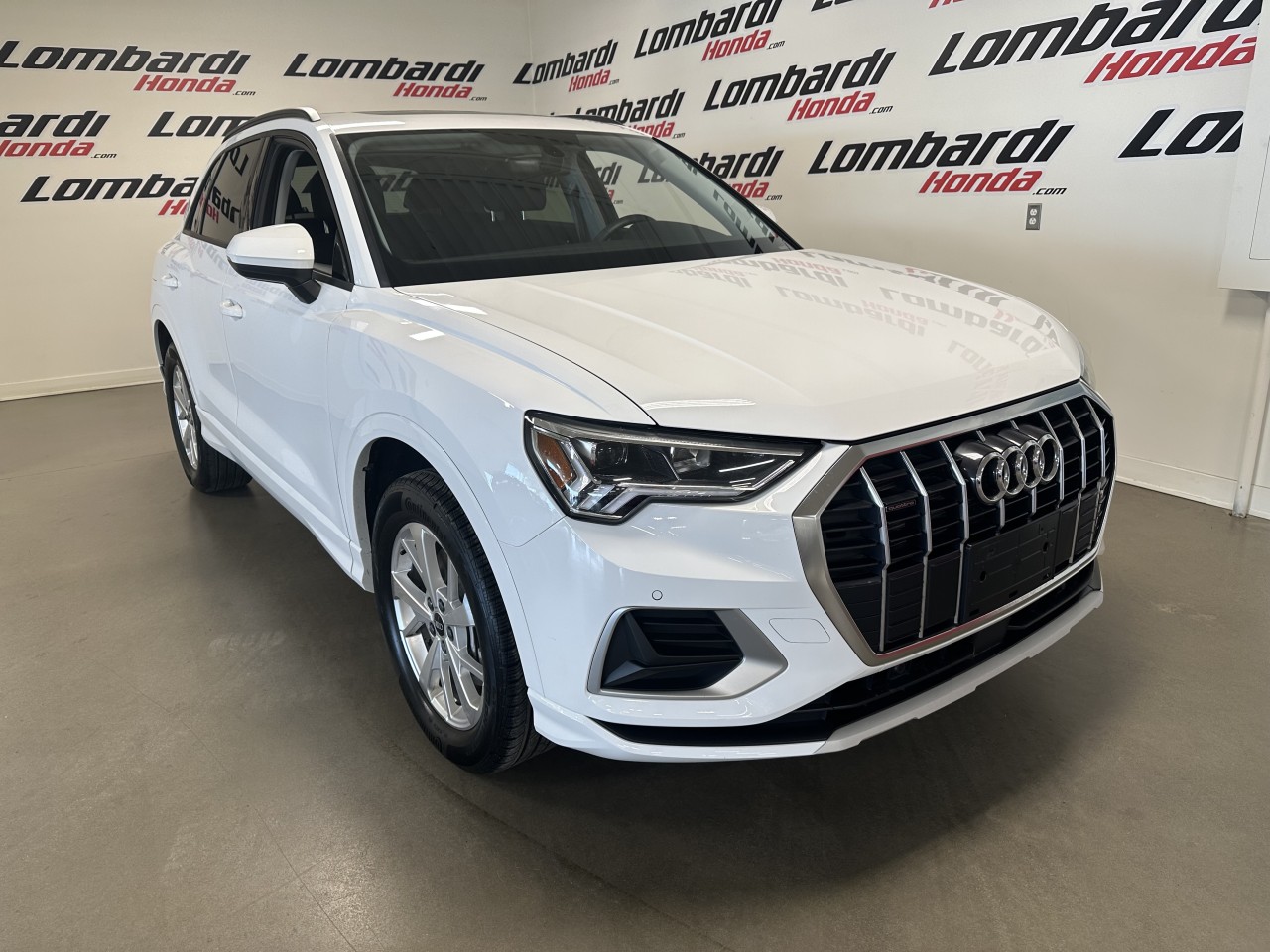 Audi 2025 Q3 40 TFSI quattro
